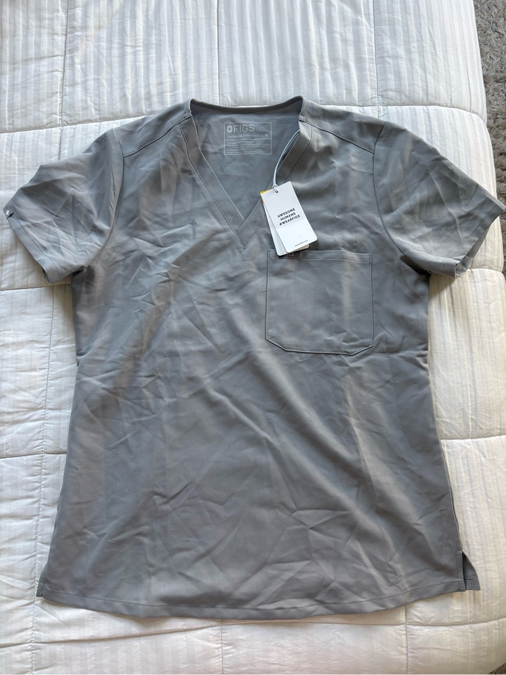 FIGS catarina scrub top in cement NWT